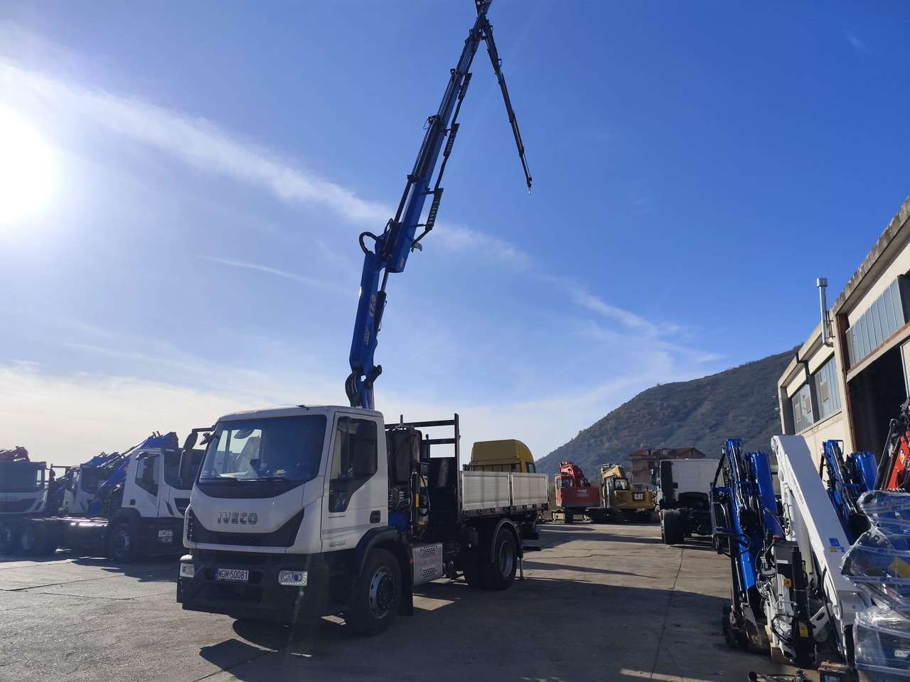 IVECO EUROCARGO 180-250 - Lastbil med kran, Lastbil med kran: billede 4 IVECO EUROCARGO 180-250 - Lastbil med kran, Lastbil med kran: billede 4