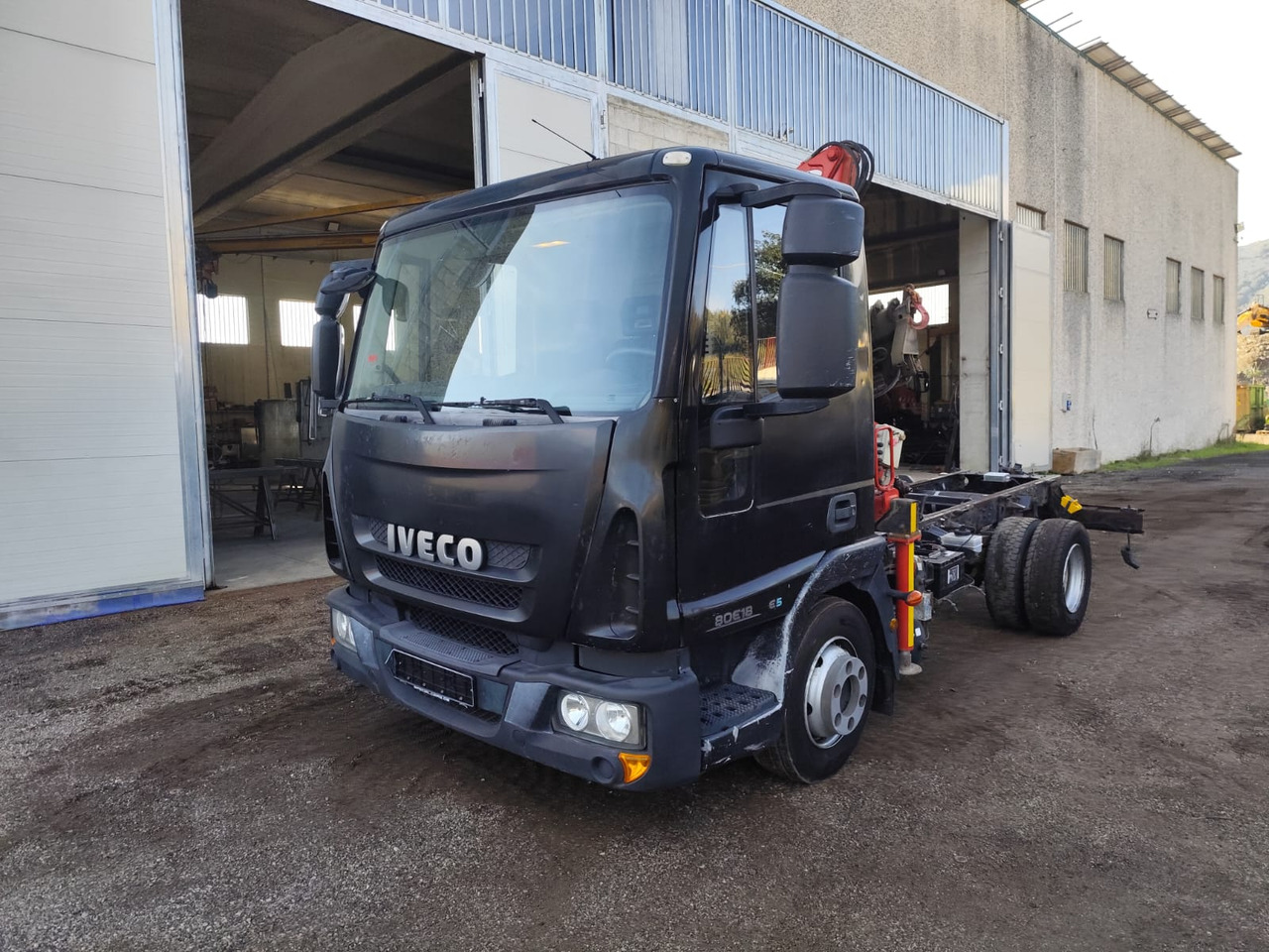 IVECO EUROCARGO 80E18 - Lastbil med kran, Tipvogn lastbil: billede 1 IVECO EUROCARGO 80E18 - Lastbil med kran, Tipvogn lastbil: billede 1