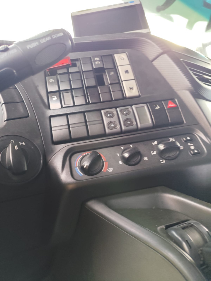 IVECO STRALIS 190S31 - Lastbil kroghejs: billede 5 IVECO STRALIS 190S31 - Lastbil kroghejs: billede 5