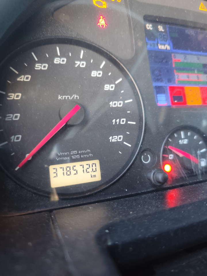 IVECO STRALIS 190S31 - Lastbil kroghejs: billede 4 IVECO STRALIS 190S31 - Lastbil kroghejs: billede 4