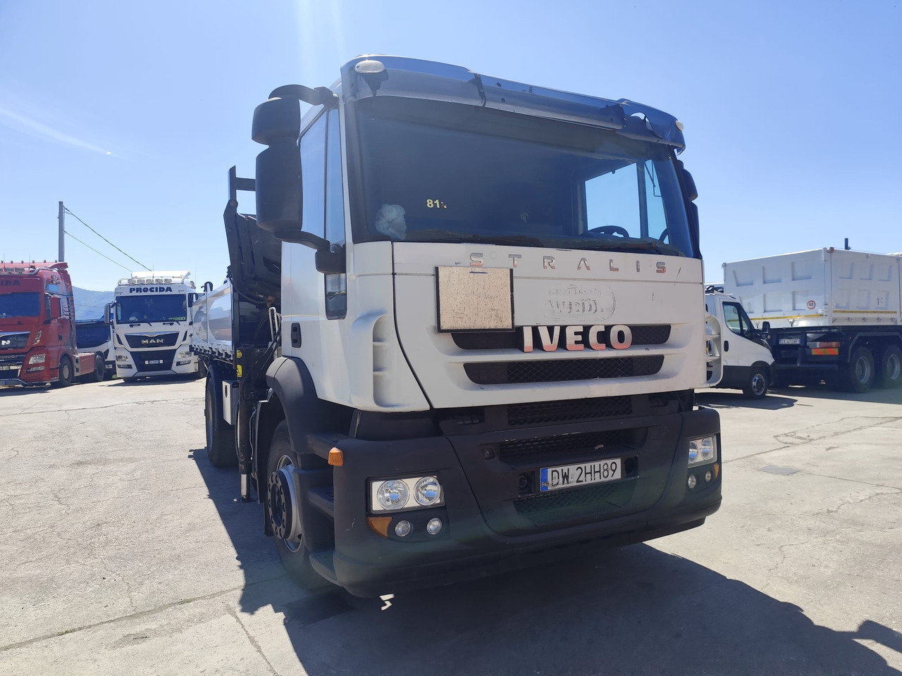Lastbil med kran, Tipvogn lastbil IVECO STRALIS CUBE 190S33: billede 39 Lastbil med kran, Tipvogn lastbil IVECO STRALIS CUBE 190S33: billede 39
