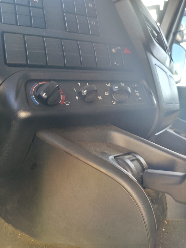 Leje en IVECO STRALIS CUBE 260S31 IVECO STRALIS CUBE 260S31: billede 32 Leje en IVECO STRALIS CUBE 260S31 IVECO STRALIS CUBE 260S31: billede 32