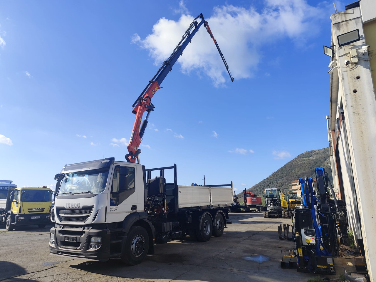 Leje en IVECO STRALIS CUBE 260S31 IVECO STRALIS CUBE 260S31: billede 25 Leje en IVECO STRALIS CUBE 260S31 IVECO STRALIS CUBE 260S31: billede 25