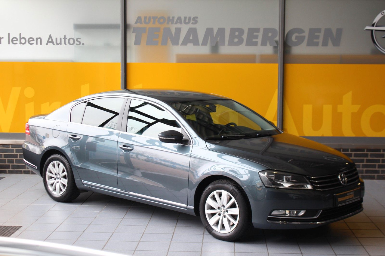 Volkswagen Passat Comfortline BlueMotion Navi PDC - Sedan: billede 1 Volkswagen Passat Comfortline BlueMotion Navi PDC - Sedan: billede 1