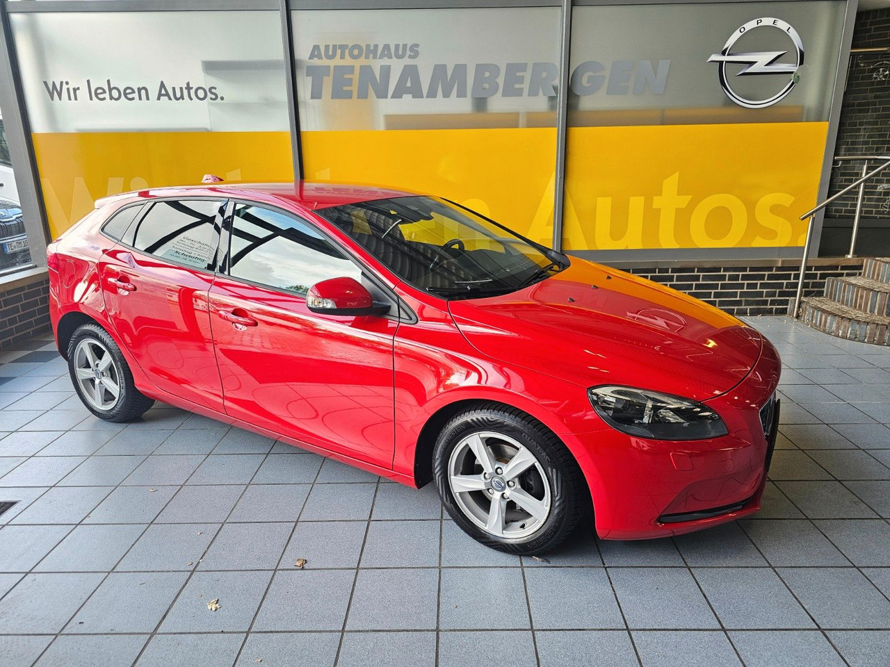 Volvo V40 You! Xenon Sitzheizung Freisprecheinrichtung - Sedan: billede 1 Volvo V40 You! Xenon Sitzheizung Freisprecheinrichtung - Sedan: billede 1