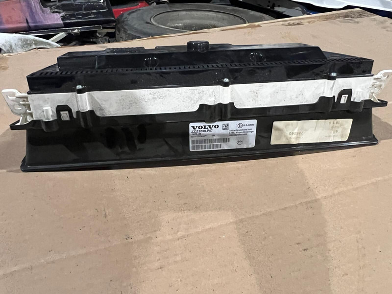 Continental FH4 - Instrumentbræt: billede 2 Continental FH4 - Instrumentbræt: billede 2