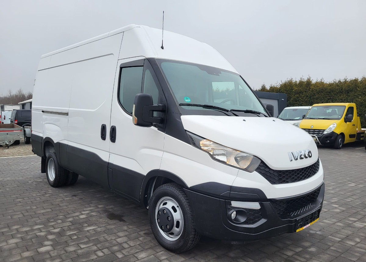 Varevogn Iveco Daily 35C13 Blaszak L3H2 na bliźniakach VAT 23: billede 14 Varevogn Iveco Daily 35C13 Blaszak L3H2 na bliźniakach VAT 23: billede 14