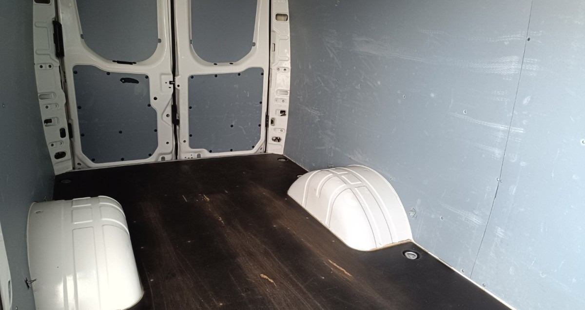 Varevogn Iveco Daily 35C13 Blaszak L3H2 na bliźniakach VAT 23: billede 17 Varevogn Iveco Daily 35C13 Blaszak L3H2 na bliźniakach VAT 23: billede 17