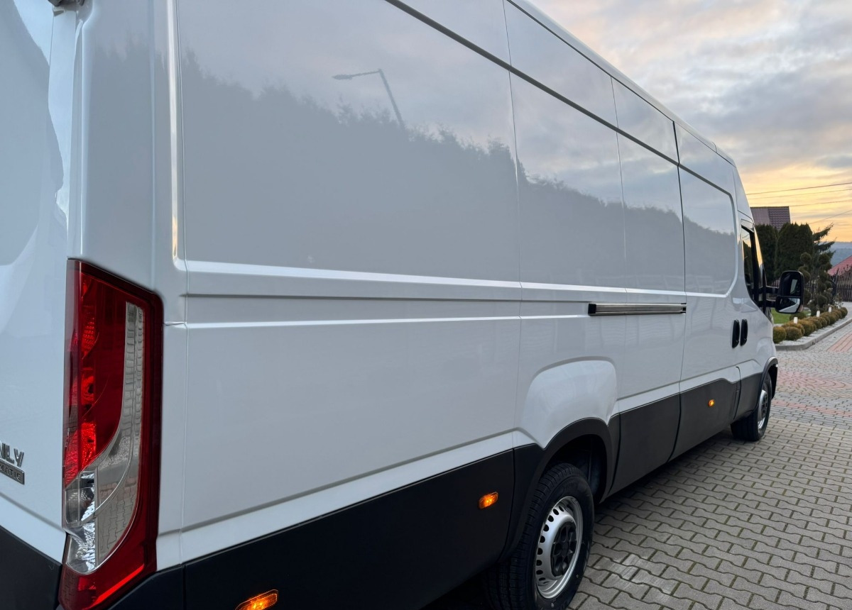 Iveco Maxi 3.0 Himatic 180ps. Iveco 180ps - Varevogn: billede 5 Iveco Maxi 3.0 Himatic 180ps. Iveco 180ps - Varevogn: billede 5