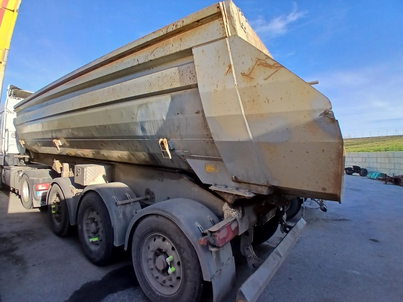 MENCI - Tipvogn sættevogn: billede 1 MENCI - Tipvogn sættevogn: billede 1