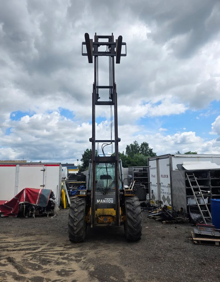 Manitou M26.4 Terenowy 4x4 5,5m - Terræn gående truck: billede 1 Manitou M26.4 Terenowy 4x4 5,5m - Terræn gående truck: billede 1