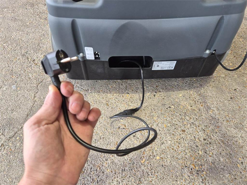 Nilfisk SW 750 - Fejebil: billede 5 Nilfisk SW 750 - Fejebil: billede 5