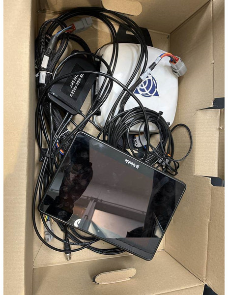 Trimble GFX 1060 GPS SET ACTIEPRIJS - Navigationssystem for Landbrugsmaskine: billede 1 Trimble GFX 1060 GPS SET ACTIEPRIJS - Navigationssystem for Landbrugsmaskine: billede 1