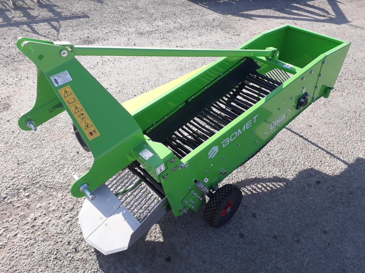 BOMET Arracheuse à Pommes de Terre UPUS - Kartoffeloptager: billede 1 BOMET Arracheuse à Pommes de Terre UPUS - Kartoffeloptager: billede 1