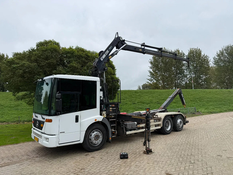 Mercedes-Benz Econic Hiab 220-Hooklift-6x2-Remote - Lastbil med kran: billede 1 Mercedes-Benz Econic Hiab 220-Hooklift-6x2-Remote - Lastbil med kran: billede 1
