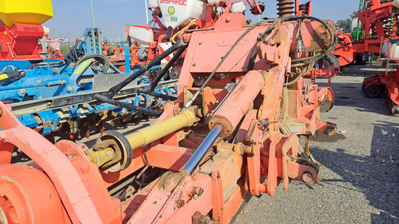 ERPICE ROTANTE MASCHIO AQUILA 6 METRI MOD 6000 * CR - Jordfræser: billede 2 ERPICE ROTANTE MASCHIO AQUILA 6 METRI MOD 6000 * CR - Jordfræser: billede 2