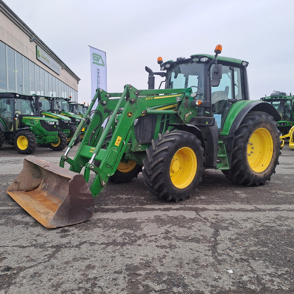 JOHN DEERE 6120R CON CARICATORE FRONTALE 623 M - Traktor: billede 1 JOHN DEERE 6120R CON CARICATORE FRONTALE 623 M - Traktor: billede 1