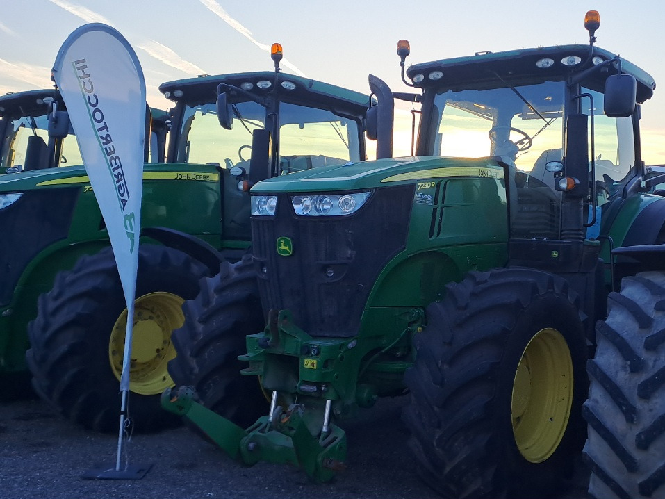 JOHN DEERE 7230R - Traktor: billede 1 JOHN DEERE 7230R - Traktor: billede 1