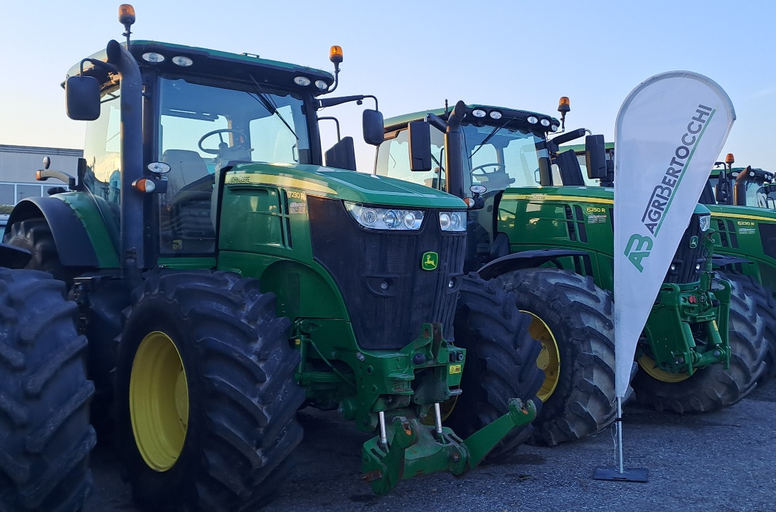 JOHN DEERE 7230R - Traktor: billede 3 JOHN DEERE 7230R - Traktor: billede 3