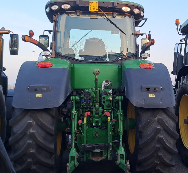 JOHN DEERE 7230R - Traktor: billede 4 JOHN DEERE 7230R - Traktor: billede 4
