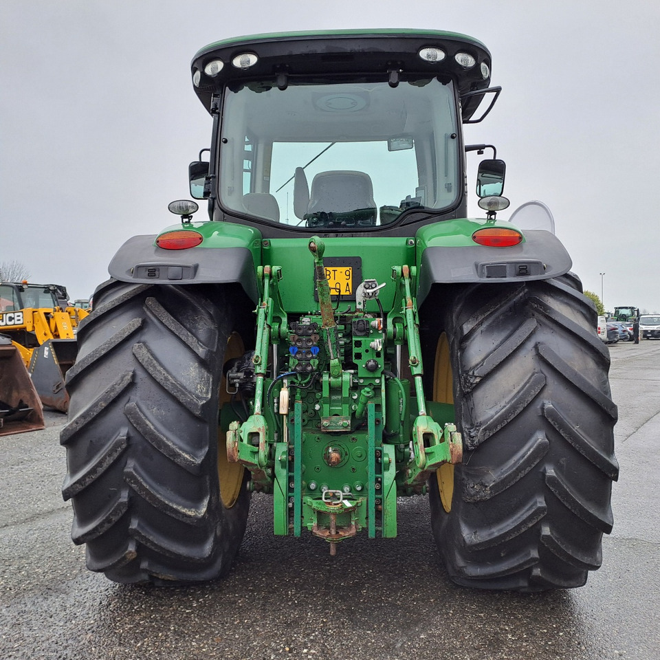 JOHN DEERE 7230R - Traktor: billede 5 JOHN DEERE 7230R - Traktor: billede 5