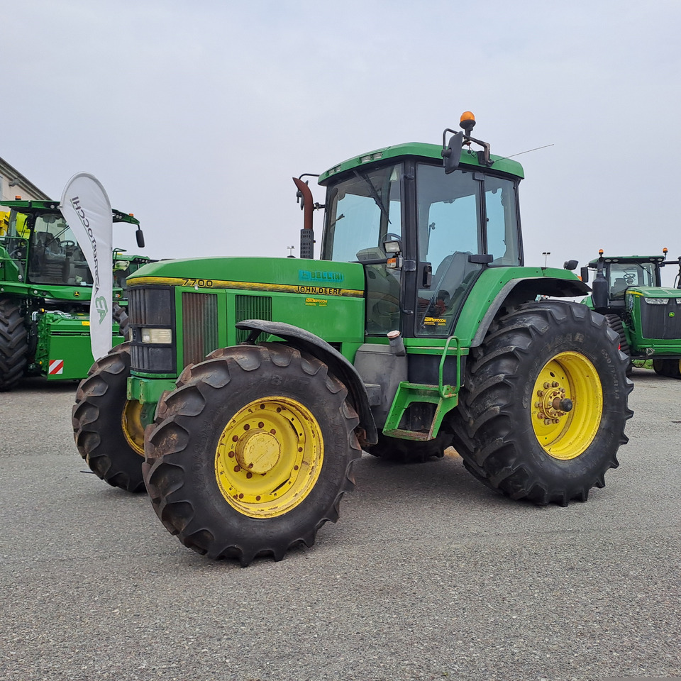 JOHN DEERE 7700 - Traktor: billede 1 JOHN DEERE 7700 - Traktor: billede 1