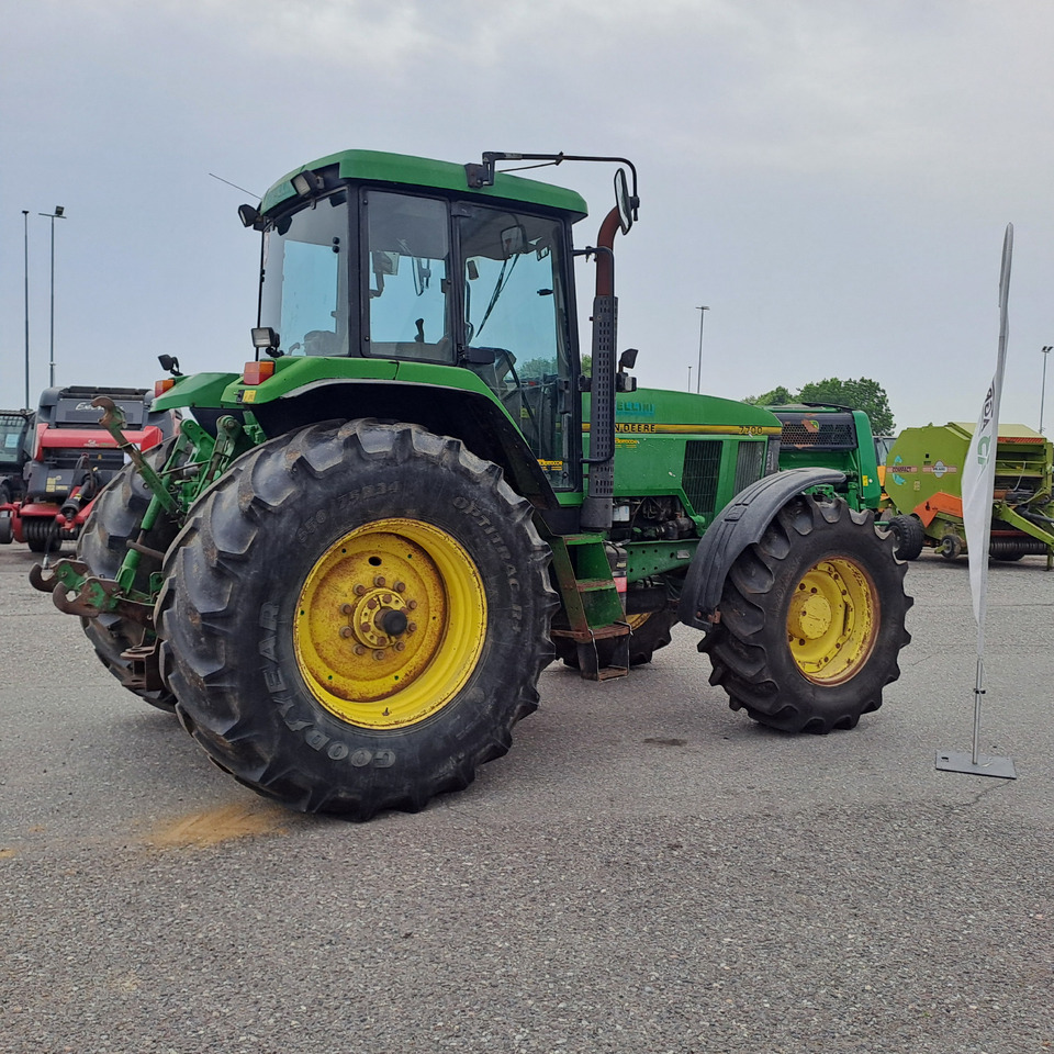 JOHN DEERE 7700 - Traktor: billede 2 JOHN DEERE 7700 - Traktor: billede 2