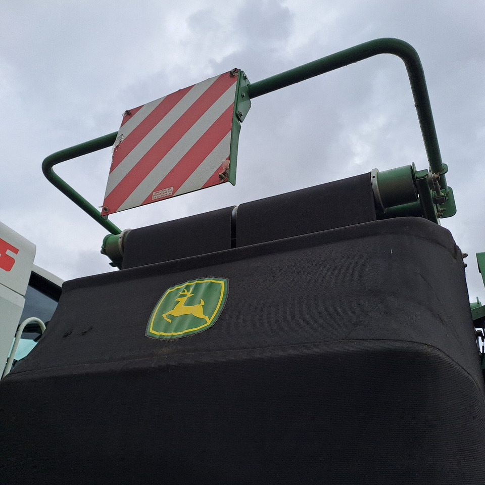 ROTOPRESSA JOHN DEERE 990 - Rundballepresse: billede 2 ROTOPRESSA JOHN DEERE 990 - Rundballepresse: billede 2