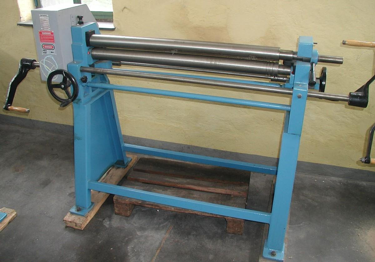 Dreiwalzen-Rundbiegemaschine AKYAPAK - Metalbearbejdningsmaskine: billede 2 Dreiwalzen-Rundbiegemaschine AKYAPAK - Metalbearbejdningsmaskine: billede 2