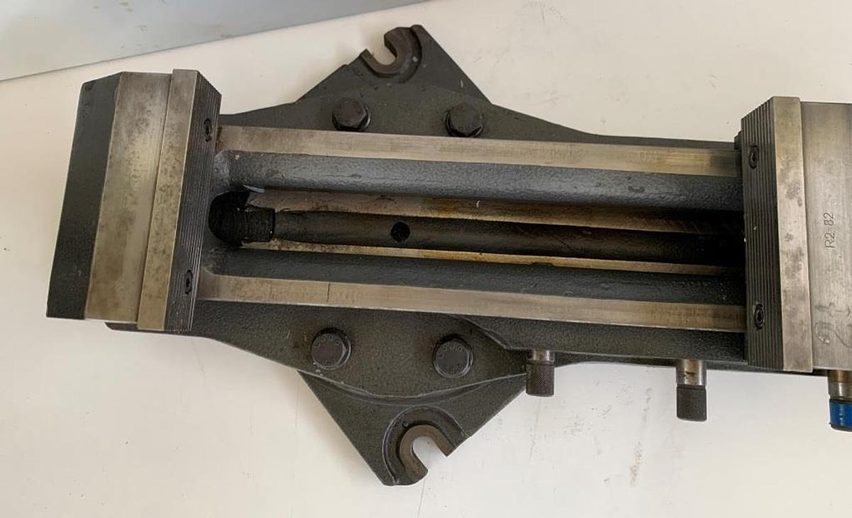 Materialspannstock DECKEL - Metalbearbejdningsmaskine: billede 4 Materialspannstock DECKEL - Metalbearbejdningsmaskine: billede 4