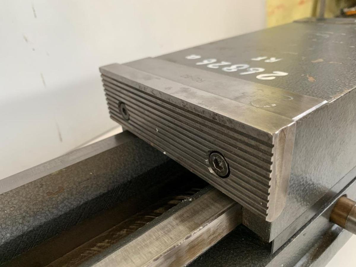 Materialspannstock DECKEL - Metalbearbejdningsmaskine: billede 5 Materialspannstock DECKEL - Metalbearbejdningsmaskine: billede 5