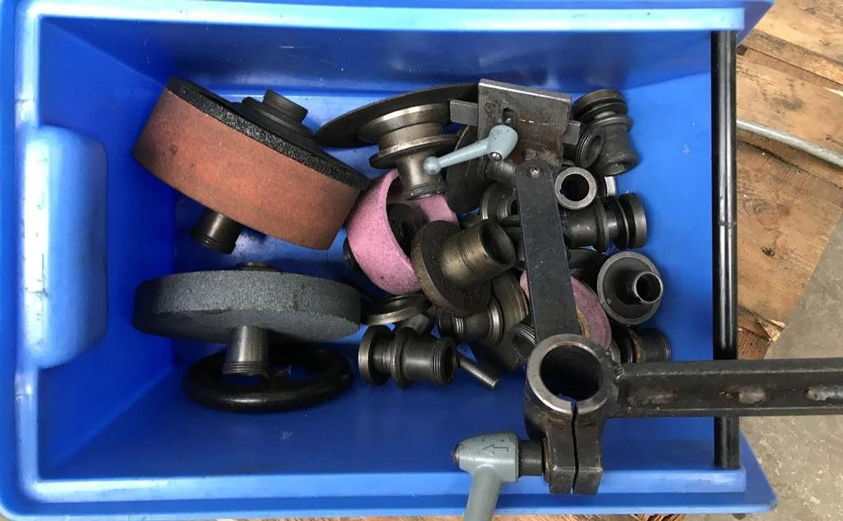 Universal-Werkzeugschleifmaschine DECKEL - Metalbearbejdningsmaskine: billede 4 Universal-Werkzeugschleifmaschine DECKEL - Metalbearbejdningsmaskine: billede 4