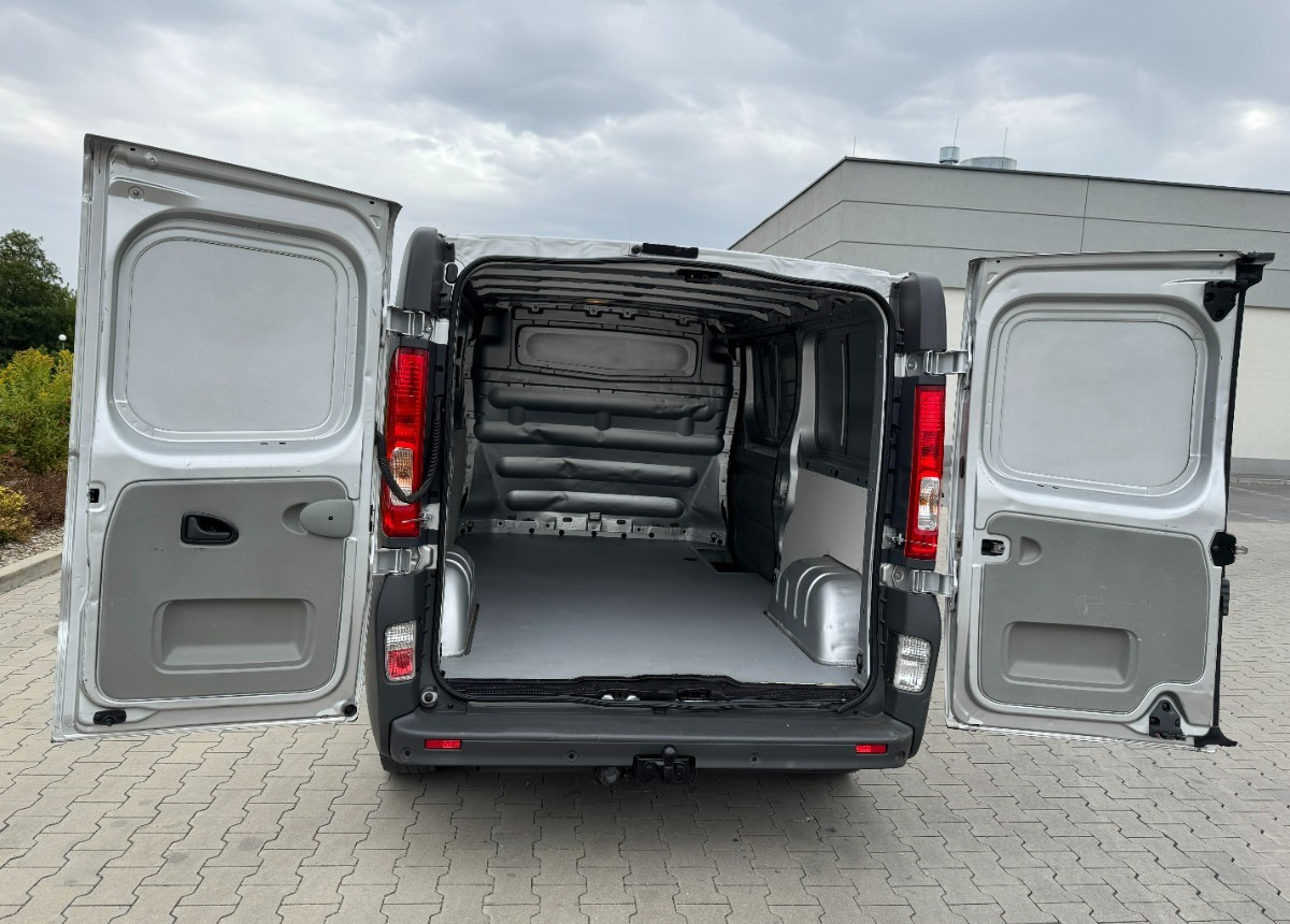 Opel Vivaro 2.0 DCI 115KM 2013 Rok SERWISOWANY Bezwypadkowy Super Stan - Varevogn: billede 5 Opel Vivaro 2.0 DCI 115KM 2013 Rok SERWISOWANY Bezwypadkowy Super Stan - Varevogn: billede 5