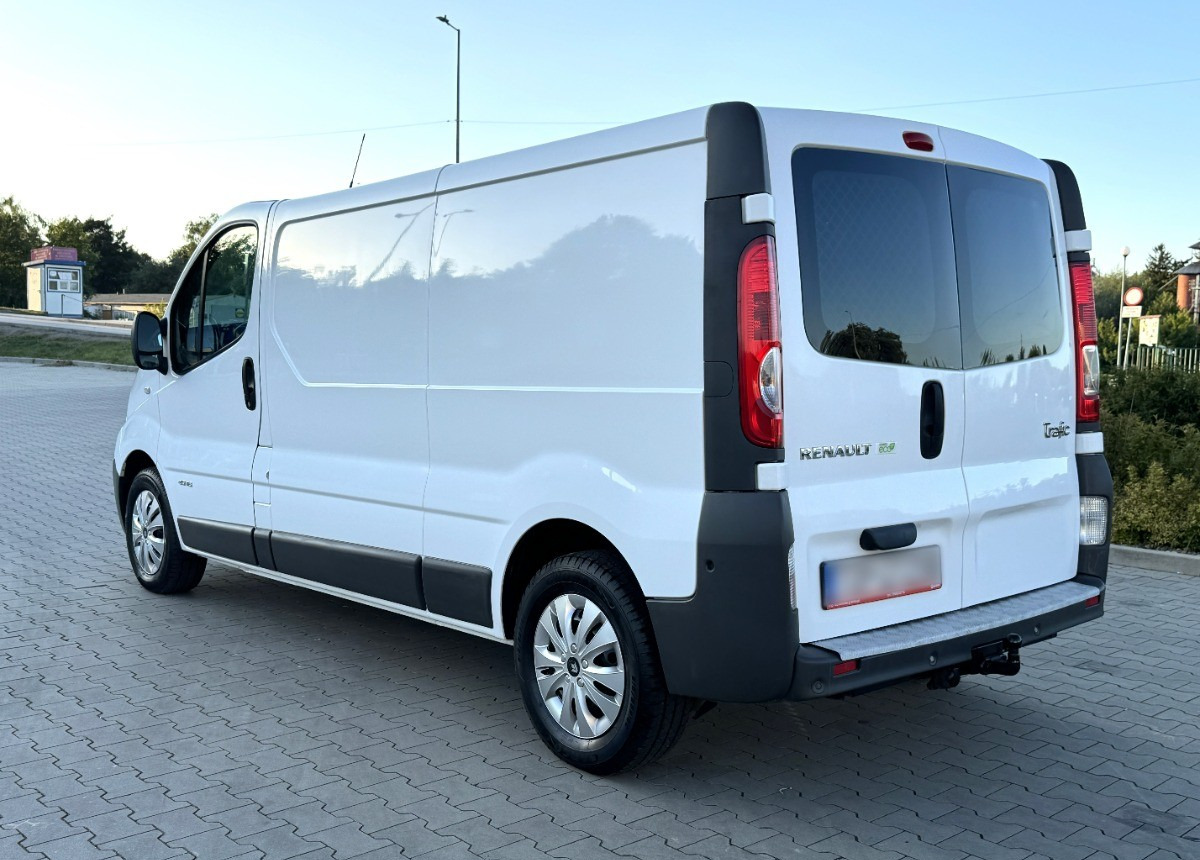 Renault Trafic 2.0 DCI 115KM LONG 2012 Rok Klimatyzacja Nawigacja BEZWYPADKOWY - Varevogn: billede 2 Renault Trafic 2.0 DCI 115KM LONG 2012 Rok Klimatyzacja Nawigacja BEZWYPADKOWY - Varevogn: billede 2