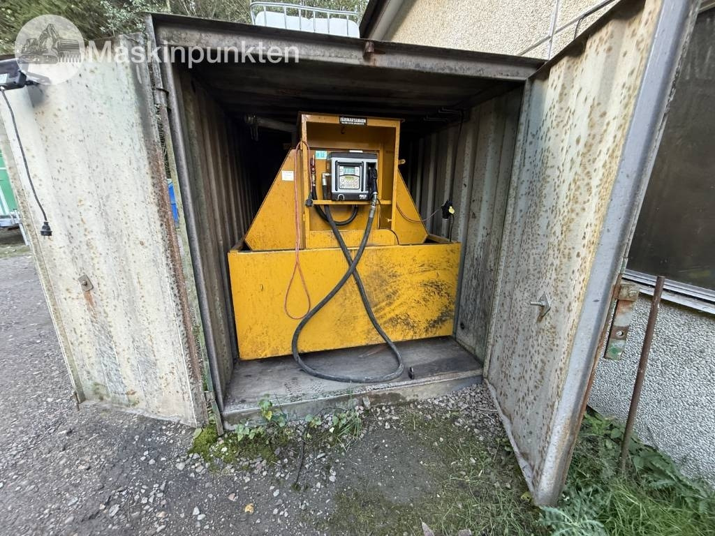 Container Med tankstation - Skur container: billede 1 Container Med tankstation - Skur container: billede 1