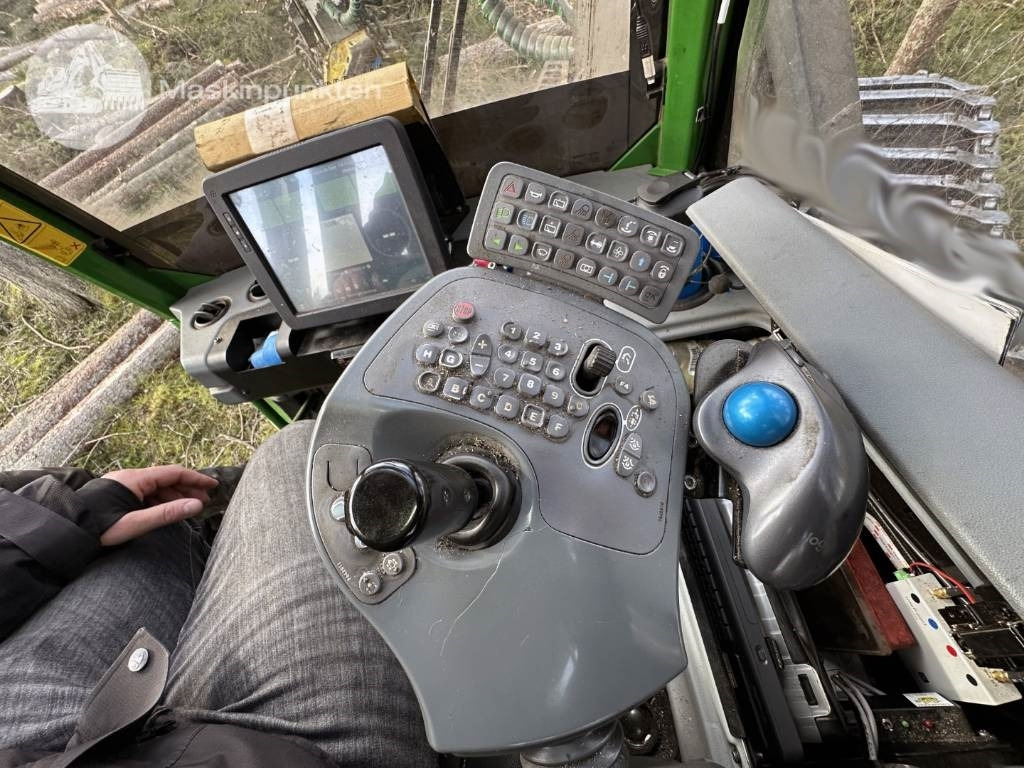 Skovmaskine John Deere 1470 G: billede 16 Skovmaskine John Deere 1470 G: billede 16