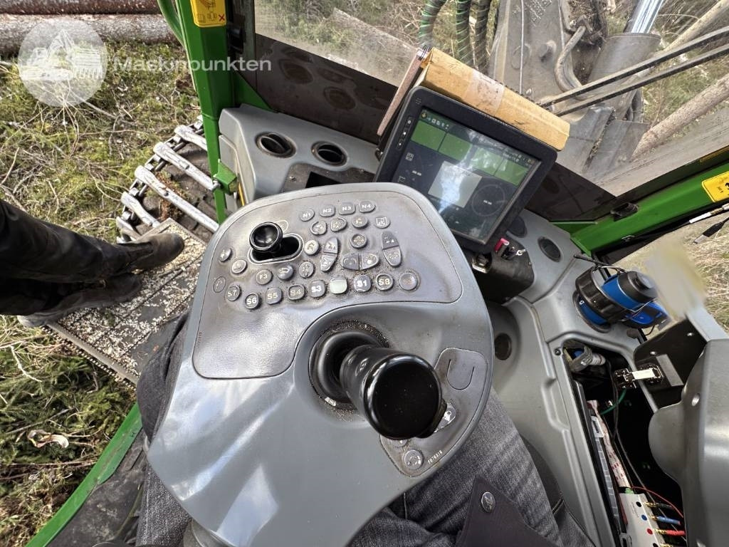 Skovmaskine John Deere 1470 G: billede 17 Skovmaskine John Deere 1470 G: billede 17