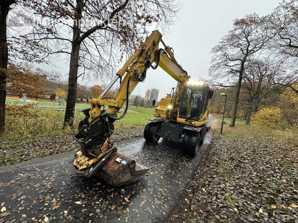 Komatsu PW 148-11 med vagn och redskap - Hjulgravemaskine: billede 2 Komatsu PW 148-11 med vagn och redskap - Hjulgravemaskine: billede 2