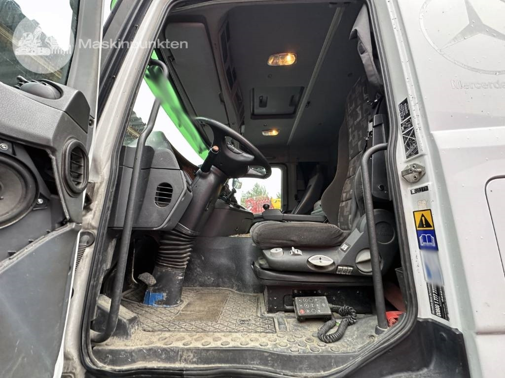 Leje en Mercedes-Benz 2651 L 8X4 Junjin jxzr42-5.16hp  Mercedes-Benz 2651 L 8X4 Junjin jxzr42-5.16hp: billede 11