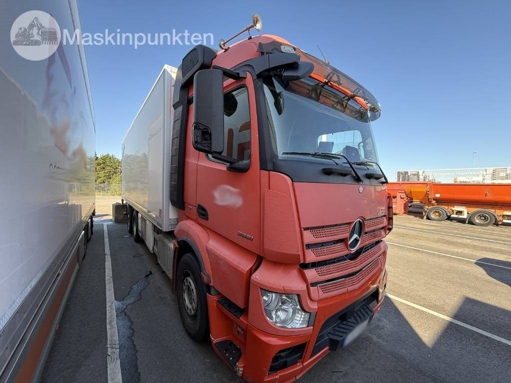 Mercedes-Benz Actros 2551 - Kølevogn lastbil: billede 3 Mercedes-Benz Actros 2551 - Kølevogn lastbil: billede 3