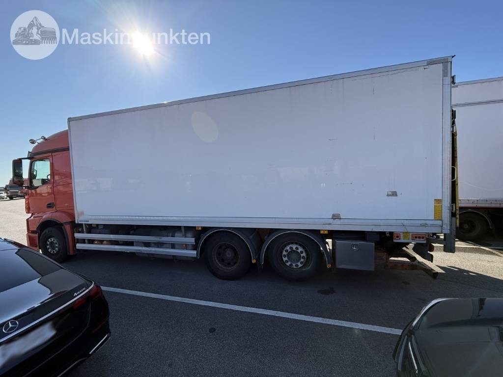 Kølevogn lastbil Mercedes-Benz Actros 2551: billede 8 Kølevogn lastbil Mercedes-Benz Actros 2551: billede 8
