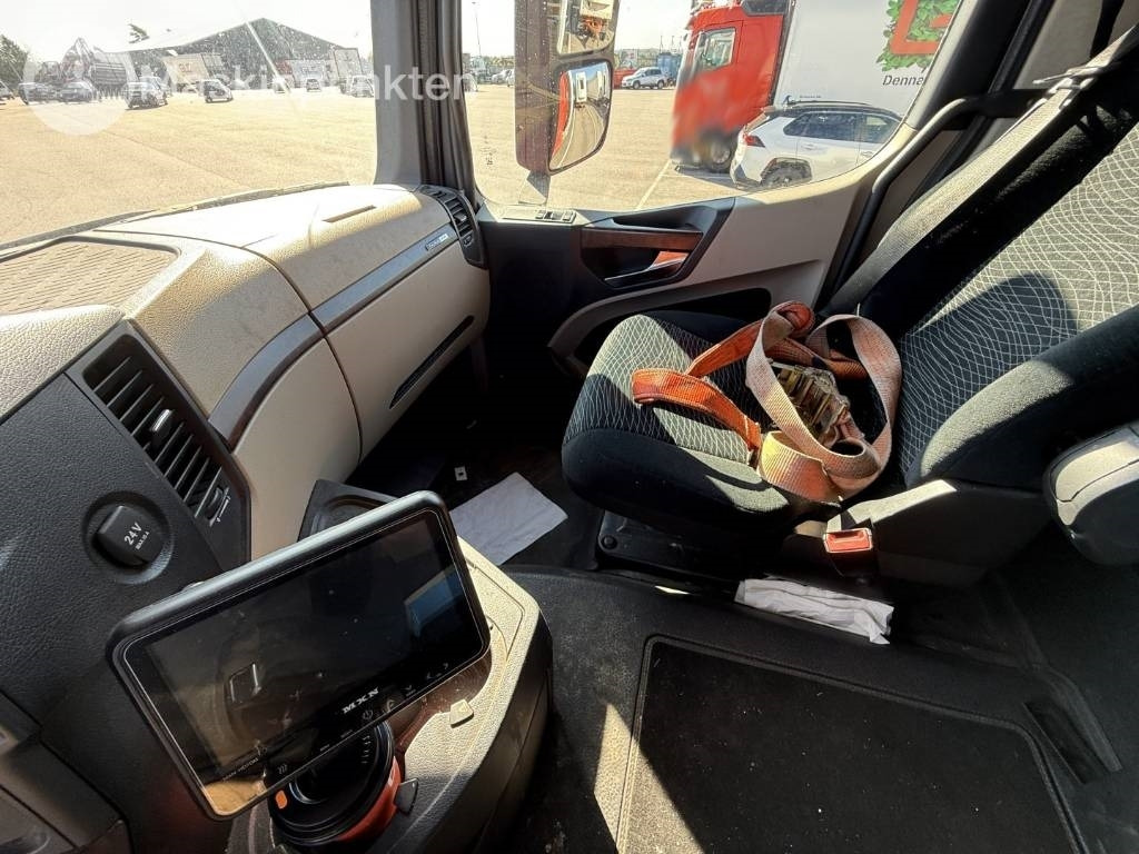 Kølevogn lastbil Mercedes-Benz Actros 2551: billede 24 Kølevogn lastbil Mercedes-Benz Actros 2551: billede 24