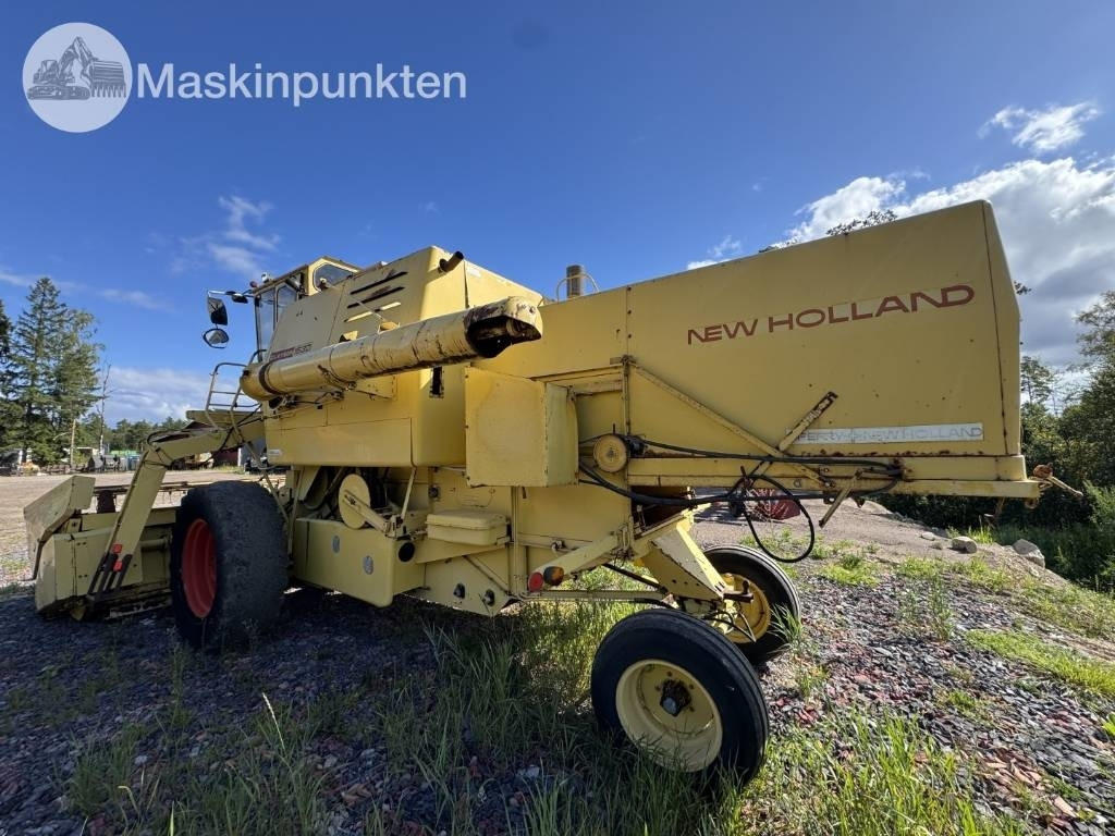 New Holland 1530 - Mejetærsker: billede 2 New Holland 1530 - Mejetærsker: billede 2