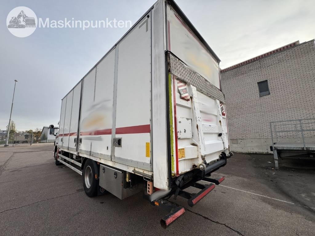 Scania P 320 - Lastbil varevogn: billede 2 Scania P 320 - Lastbil varevogn: billede 2