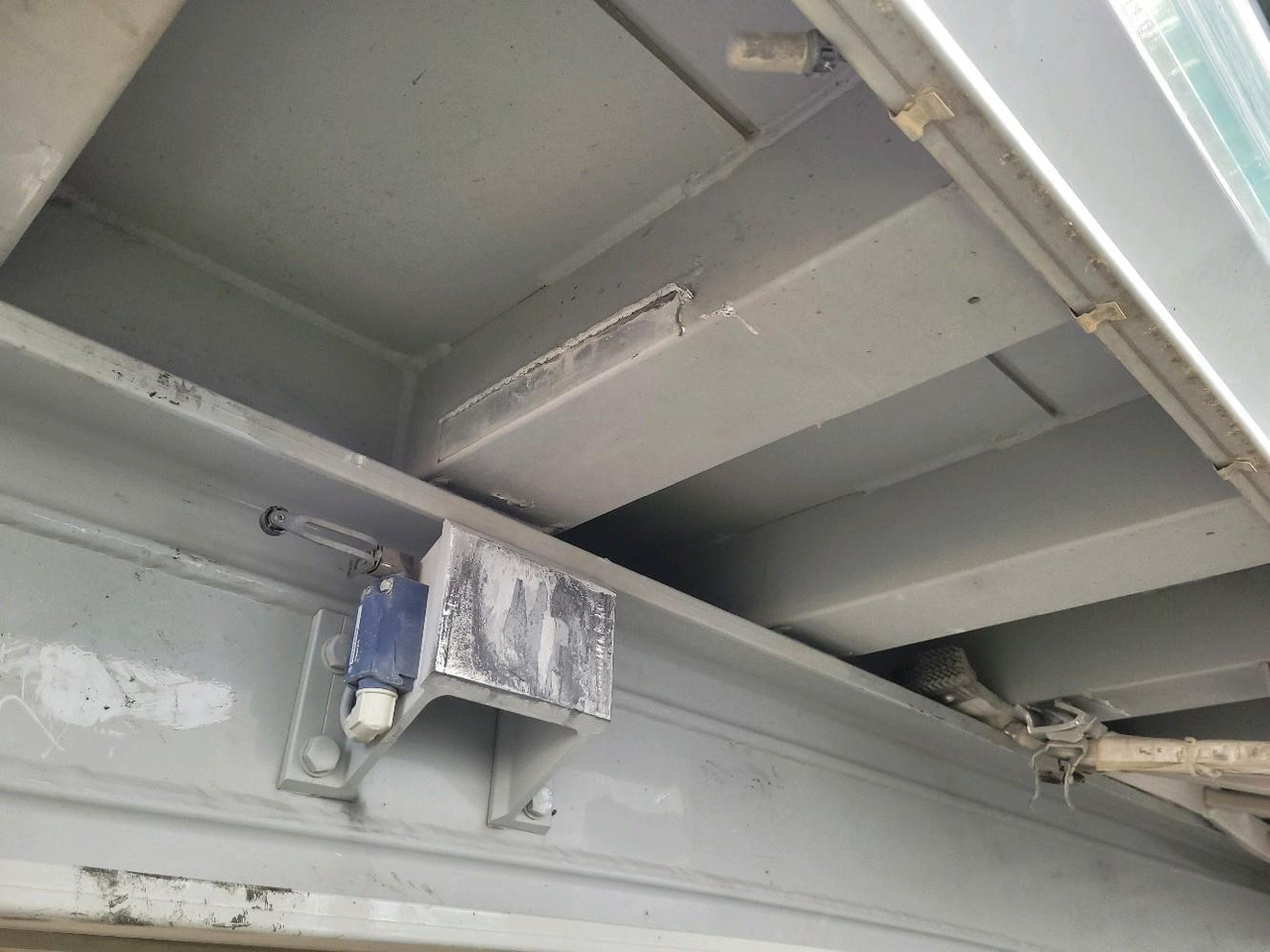 Tipvogn sættevogn BENALU BENNE C39 3 ESSIEUX: billede 17 Tipvogn sættevogn BENALU BENNE C39 3 ESSIEUX: billede 17