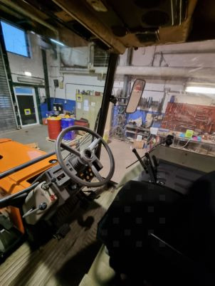 Renault RENAULT 900 MI - Traktor: billede 4 Renault RENAULT 900 MI - Traktor: billede 4