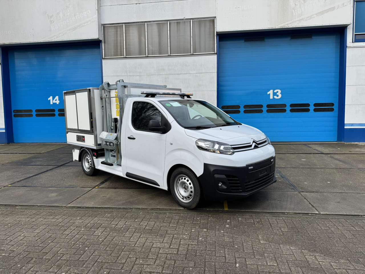 Citroen E-Jumpy veegvuil zijbelader seitenlader mullfahrzeug - Ladbil med tip, El-varebil: billede 2 Citroen E-Jumpy veegvuil zijbelader seitenlader mullfahrzeug - Ladbil med tip, El-varebil: billede 2