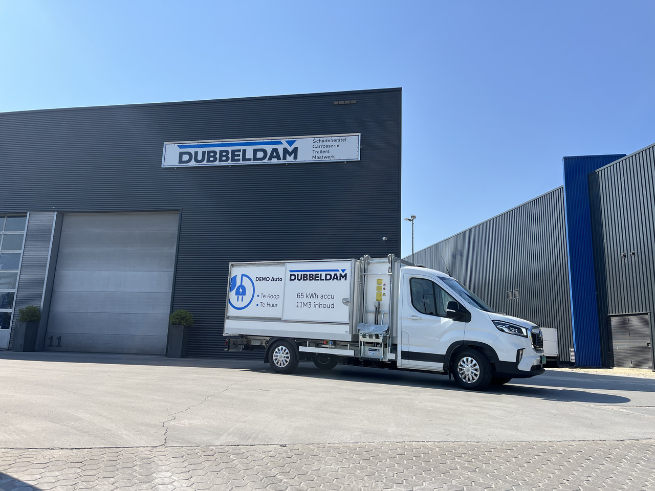 Maxus Delivery9 veegvuil zijbelader - Ladbil med tip, El-varebil: billede 1 Maxus Delivery9 veegvuil zijbelader - Ladbil med tip, El-varebil: billede 1