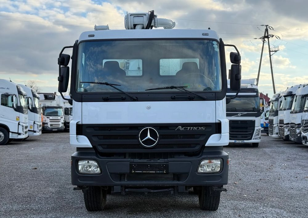 Mercedes-Benz ACTROS 3241 8X4 CIFA24 7m3 - Betonbil med pumpe: billede 2 Mercedes-Benz ACTROS 3241 8X4 CIFA24 7m3 - Betonbil med pumpe: billede 2