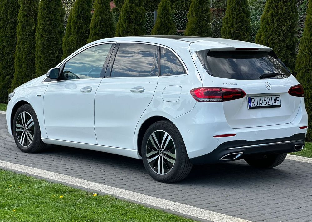 Mercedes-Benz Klasa B - Sedan: billede 5 Mercedes-Benz Klasa B - Sedan: billede 5